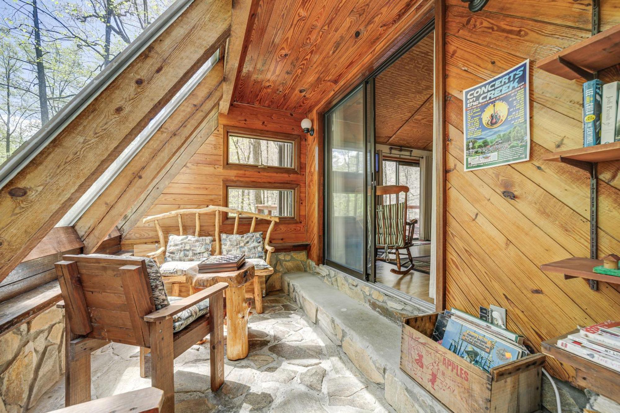 Creekside Whittier Cabin With Fire Pit Near Hiking! 外观 照片