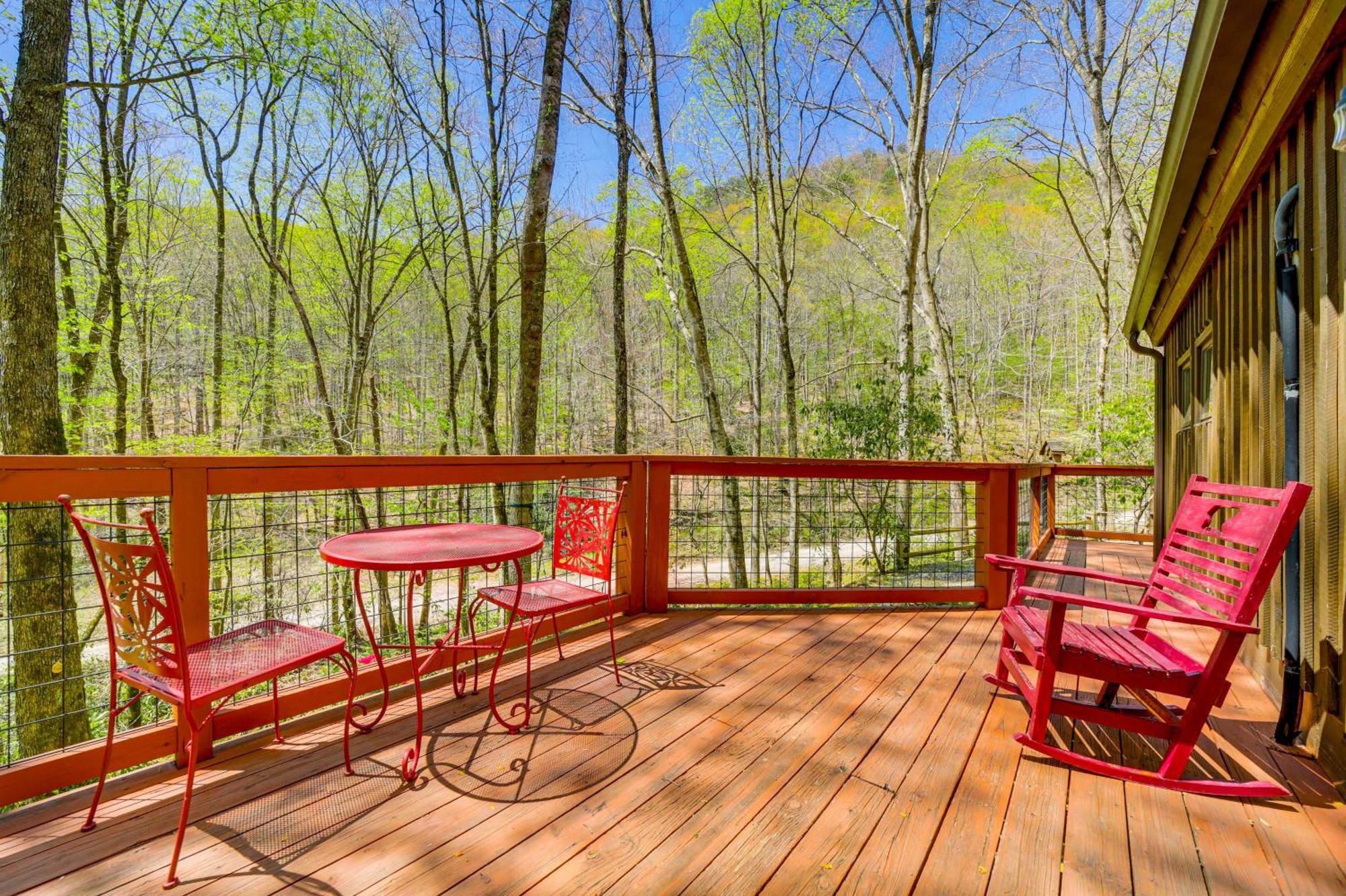 Creekside Whittier Cabin With Fire Pit Near Hiking! 外观 照片